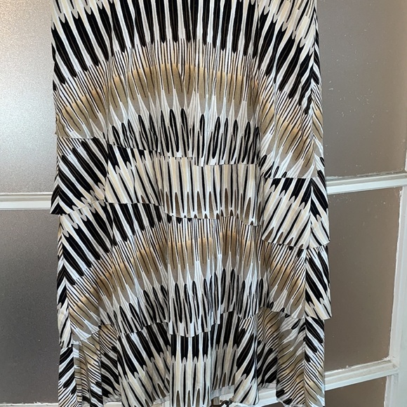 Tan Print Summer Dress - Picture 3 of 10